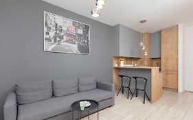 Stylish Apartments Chopin Airport Warsaw By Renters